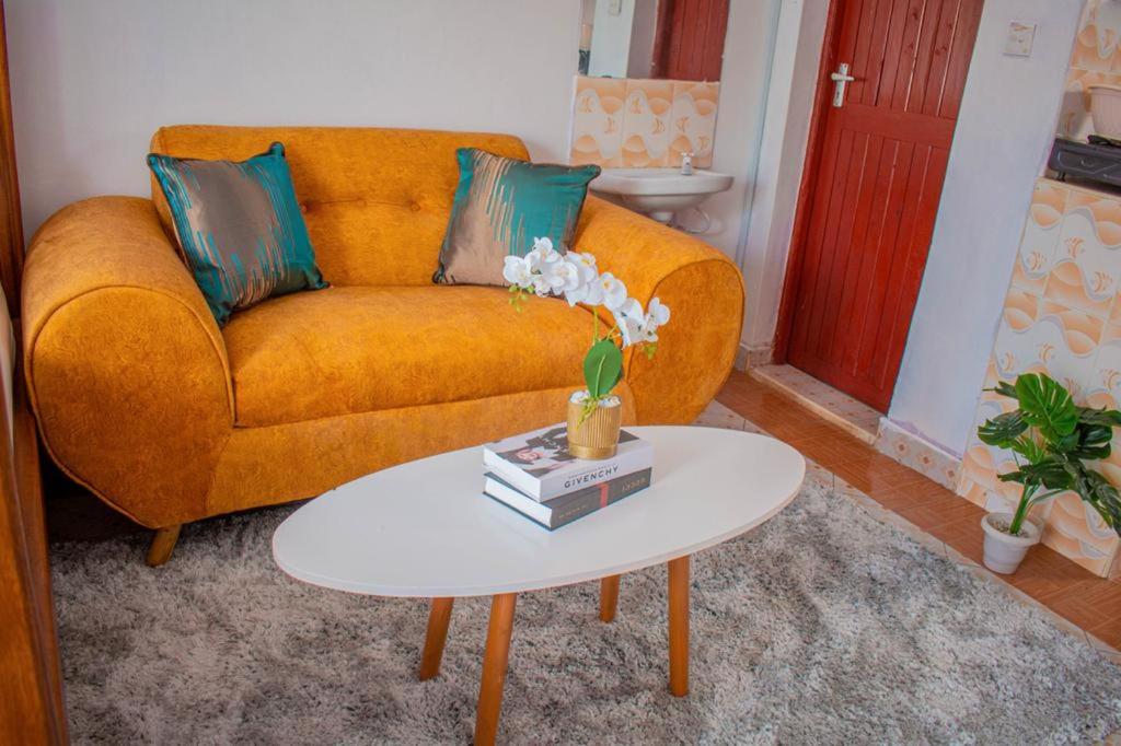 Emap Homes-Urban studios photo 4