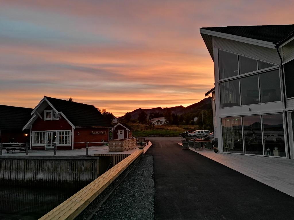 Waterfront Fishermen's Cottages photo 4