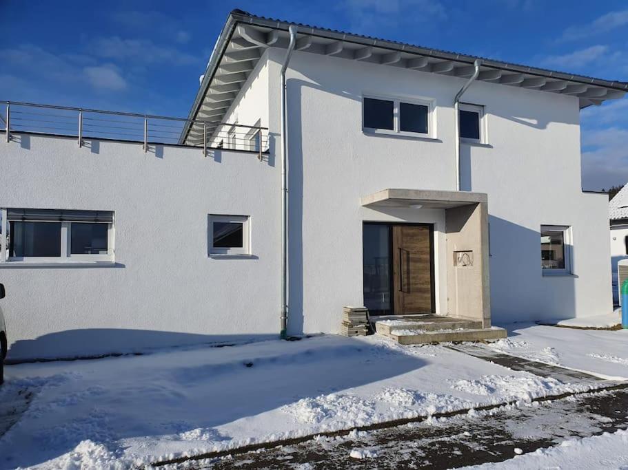 Edle Ferienwohnung in Neubau photo 1