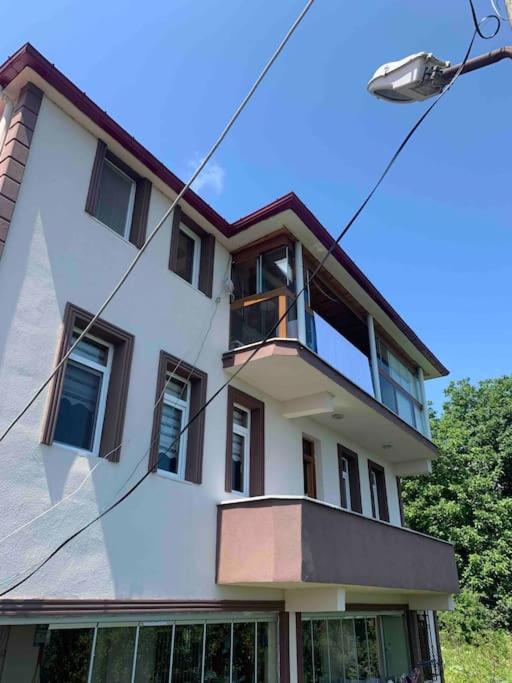 Doğanın Huzurunda Ferah ve Konforlu Bir Ev photo 1