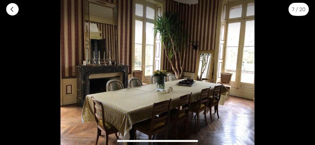 Suite privée bleu au château de la Franceule photo 1