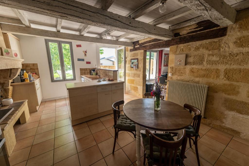 L Escale des Vignes GITE proche Saint Emilion Chateau Beynat photo 3