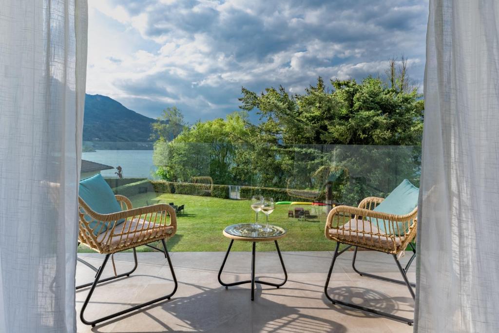 Casa al Lago di TSS' - Ampio Giardino Fronte al Lago - Perfetto per Famiglie e Gruppi a Calceranica al Lago