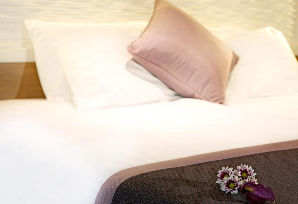 Crowne Plaza Limassol, an IHG Hotel photo 3