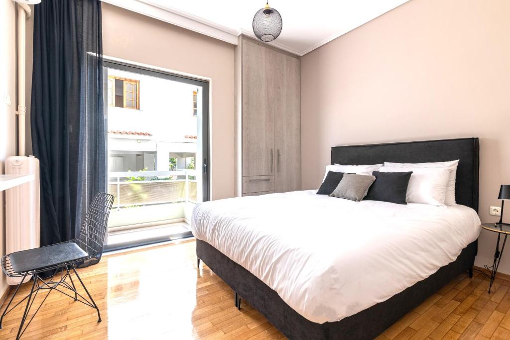 Greyt Apartments Glyfada - Tap to explore photos