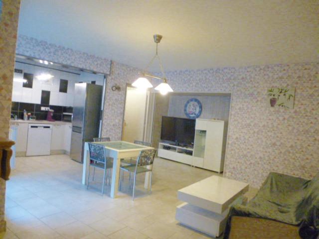 F4 VERNET LES BAINS photo 2