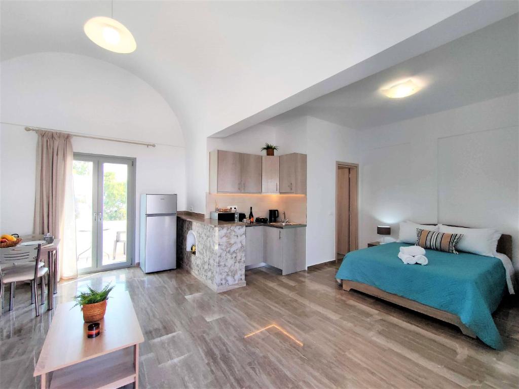 Studio Elpida Santorini