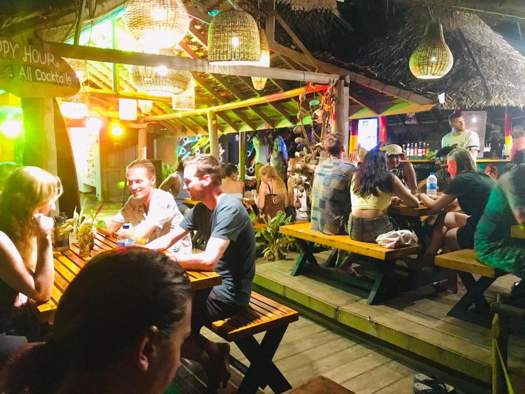 Backpack Beach Hostel & Reggae Bar photo 3