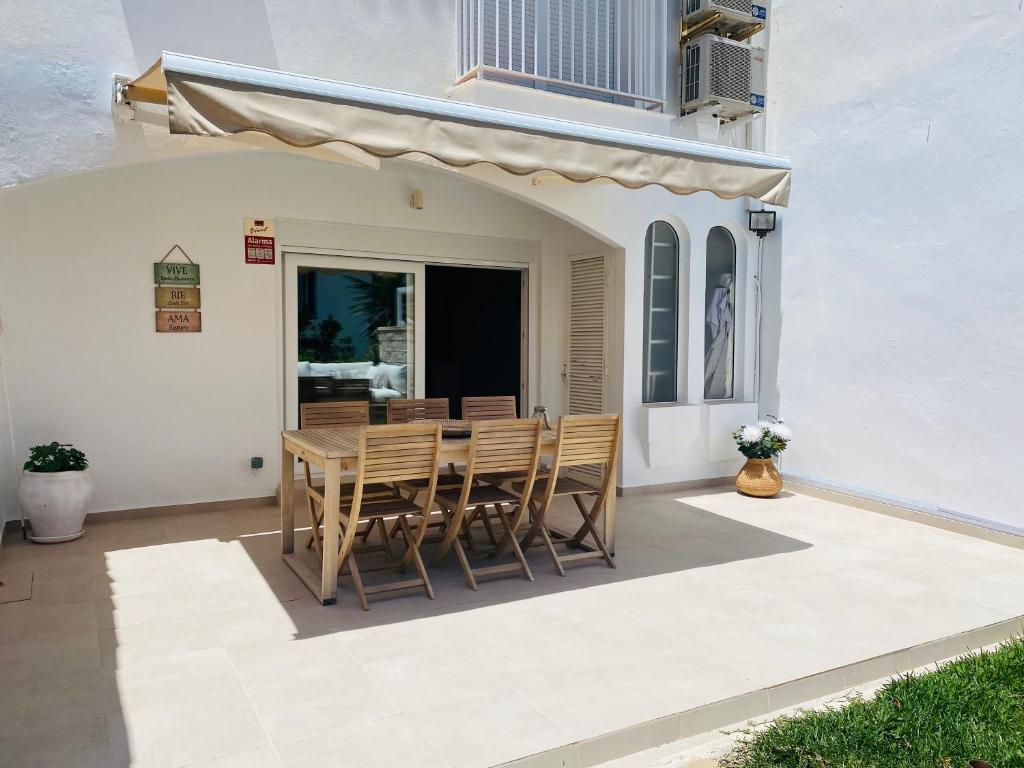 Happy Beach House