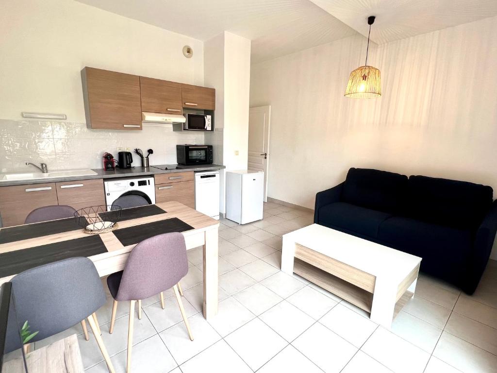 LRX-0049 - Appartement avec extérieur photo 1
