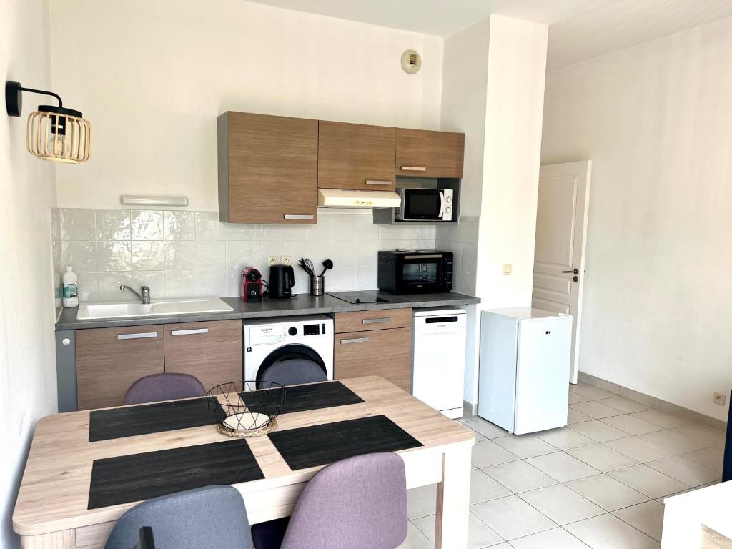LRX-0049 - Appartement avec extérieur photo 4