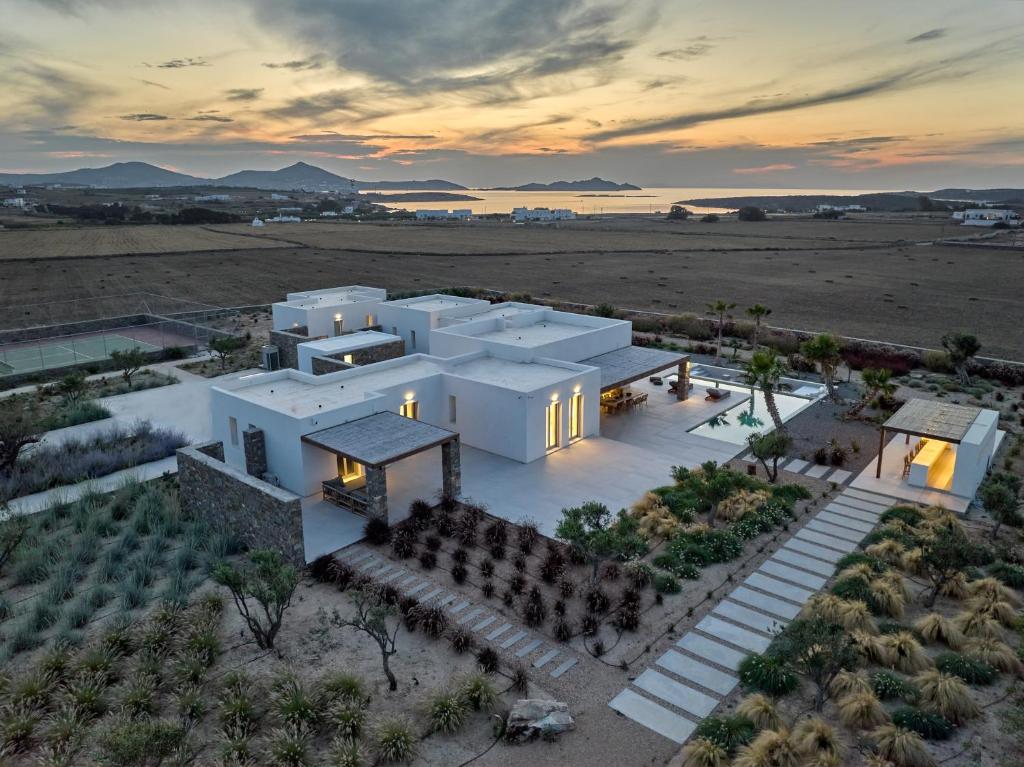 Villa Rojo photo 2