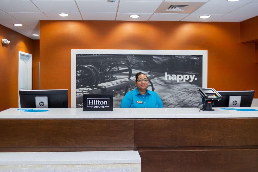 Hampton Inn Columbia I-26/Harbison Blvd photo 3