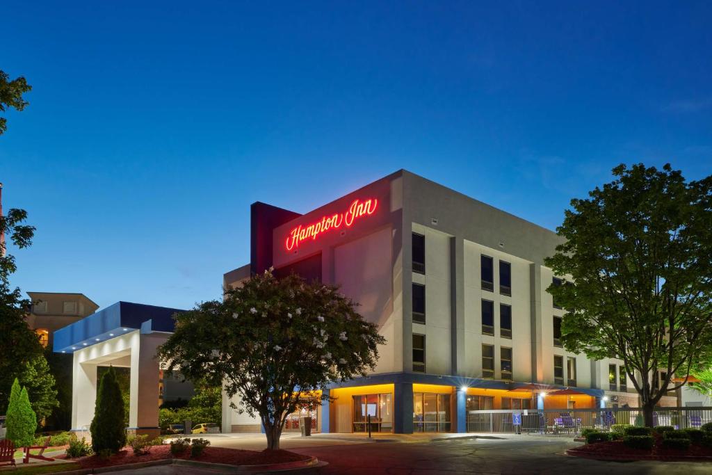 Hampton Inn Clemson-University Area image