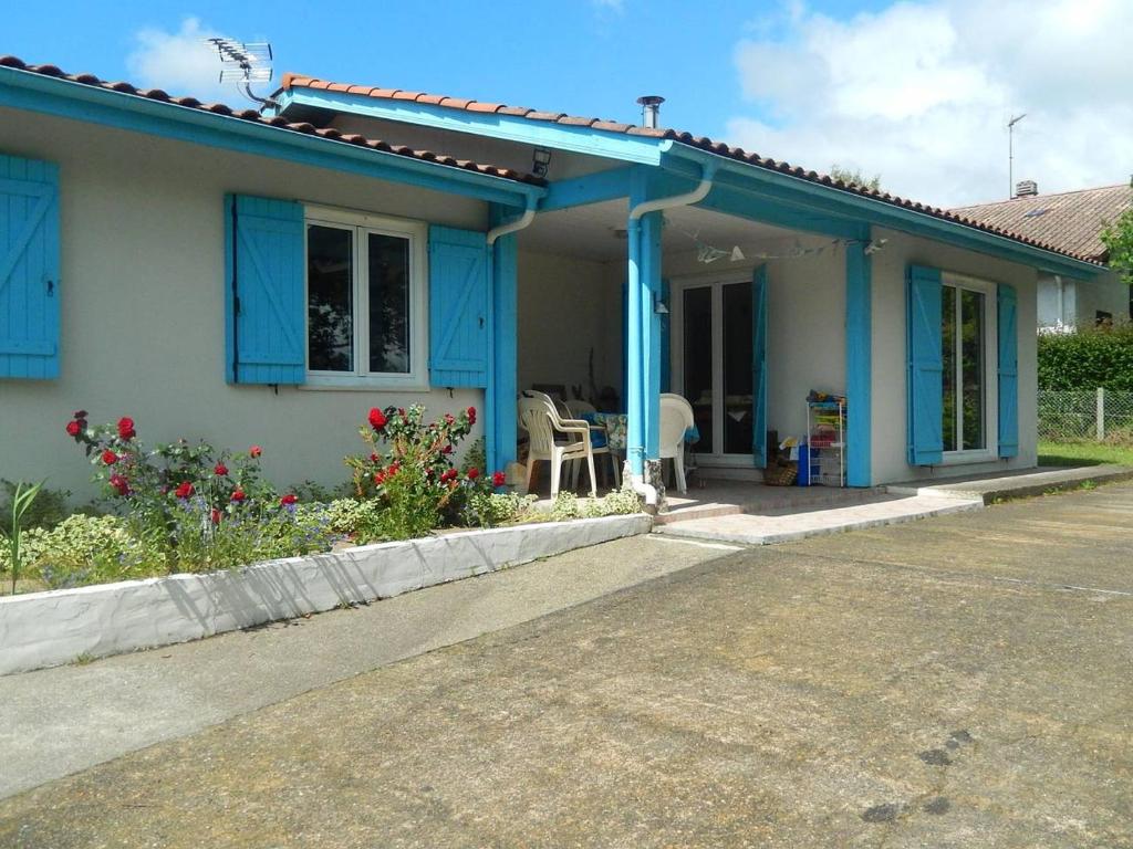 Maison familiale avec piscine hors sol photo 2