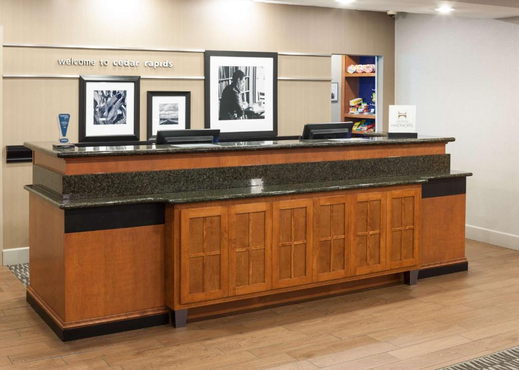 Hampton Inn & Suites Cedar Rapids photo 4