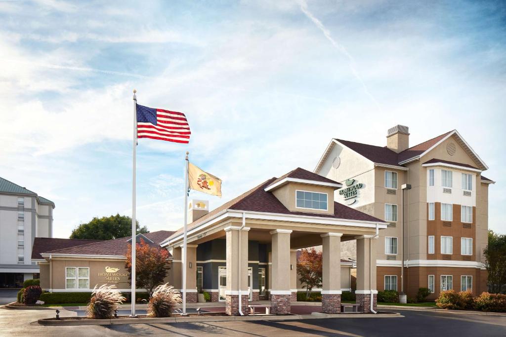 Homewood Suites by Hilton Champaign-Urbana image