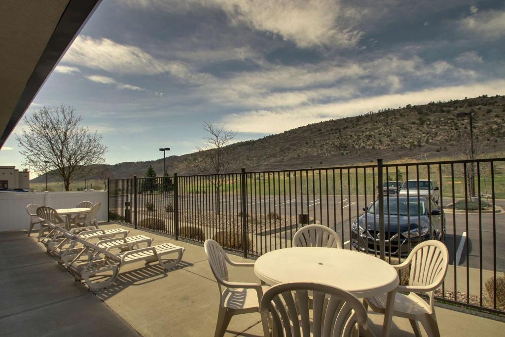 Hampton Inn & Suites Denver Littleton photo 2