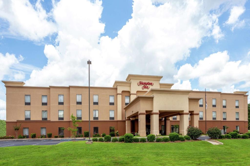 Hampton Inn Ozark image