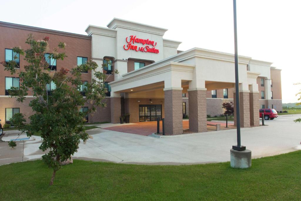 Hampton Inn & Suites Ankeny photo 1