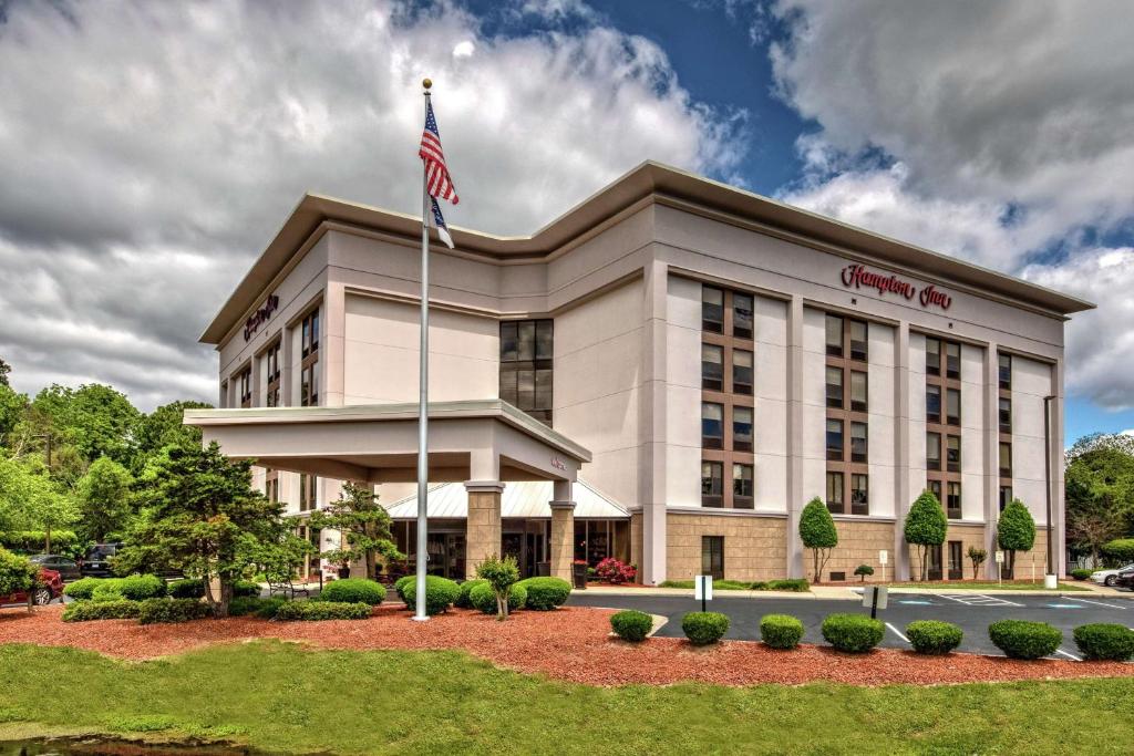 Hampton Inn Elizabeth City image