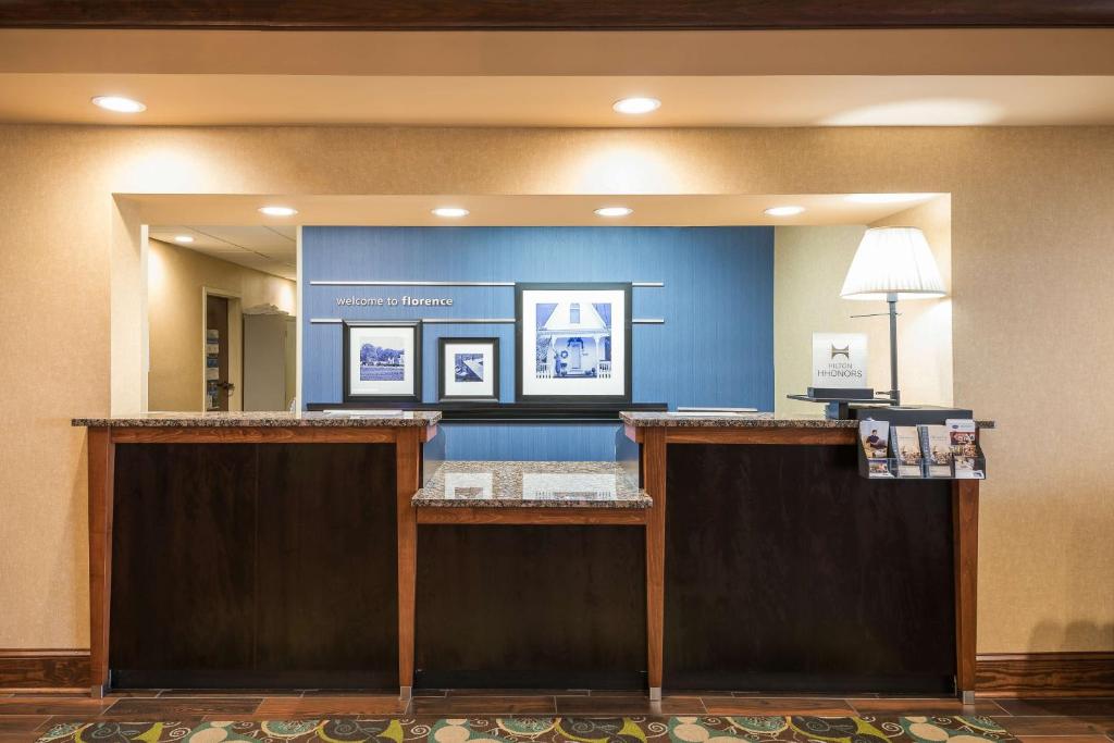 Hampton Inn & Suites Florence Center photo 2