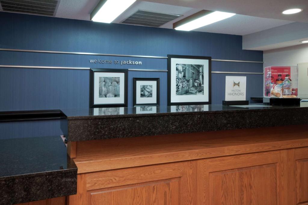 Hampton Inn Jackson photo 2