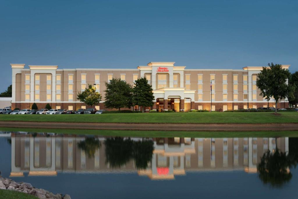 Hampton Inn & Suites Montgomery-EastChase image