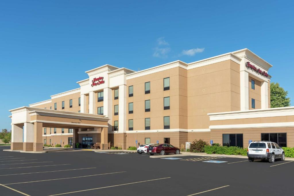 Hampton Inn & Suites Marshalltown photo 1