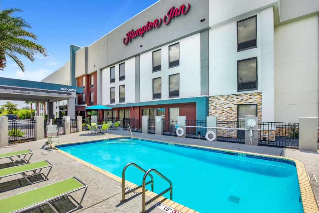 Hampton Inn Slidell image
