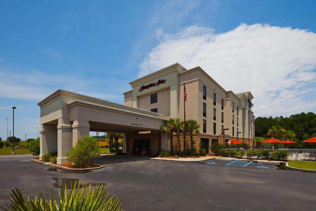 Hampton Inn Moss Point Pascagoula image