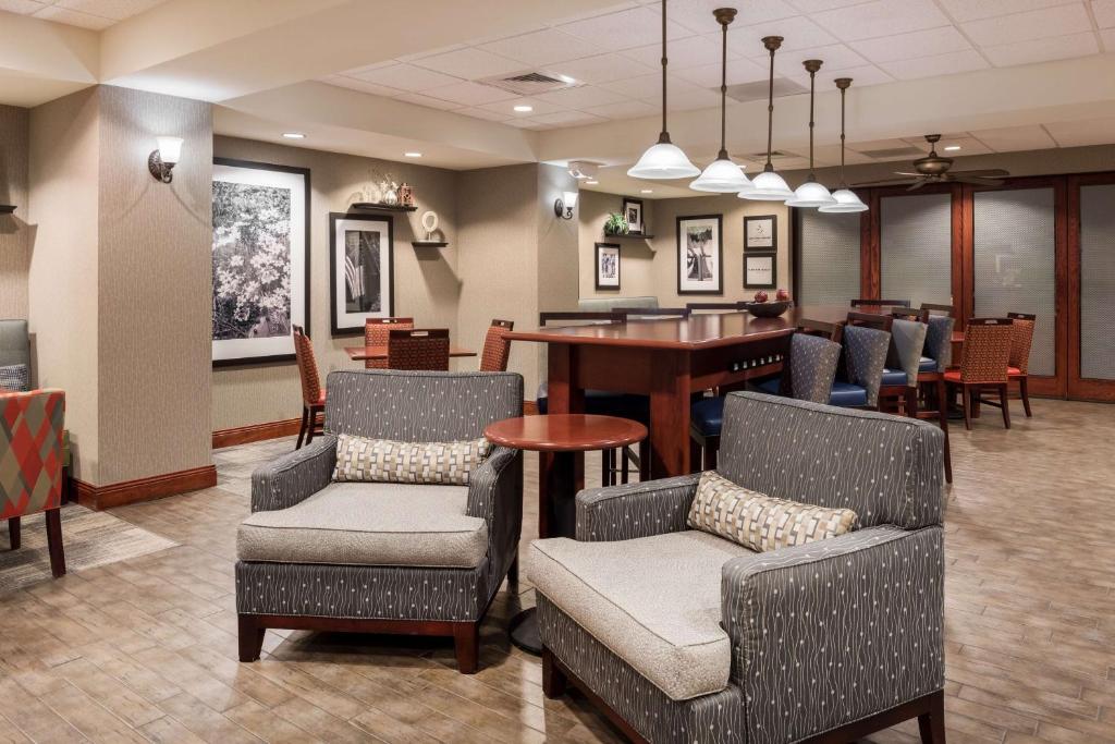Hampton Inn Branson - Branson Hills photo 2