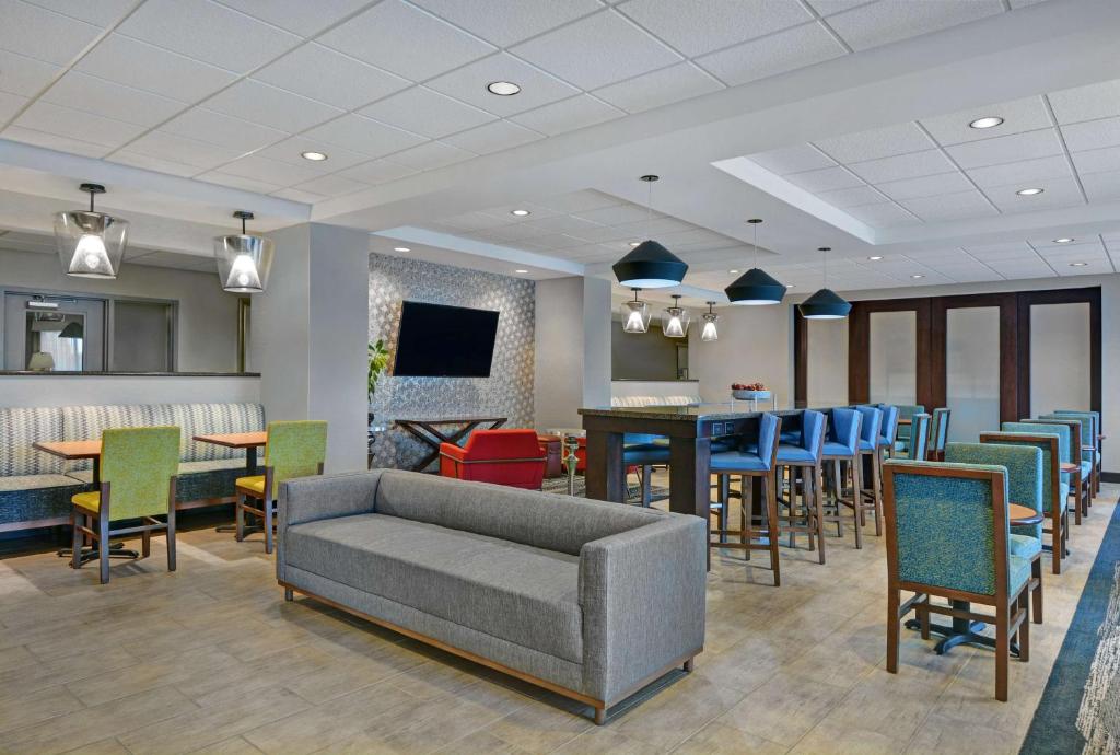 Hampton Inn Bath - Brunswick Area , ME photo 4