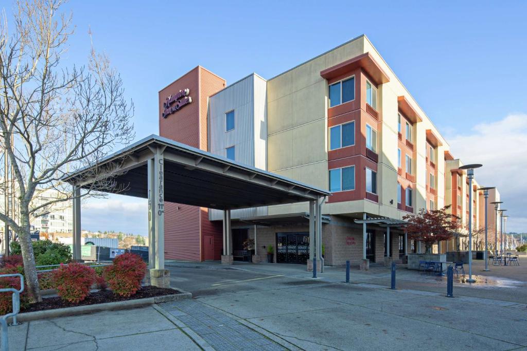 Hampton Inn & Suites Bremerton photo 1