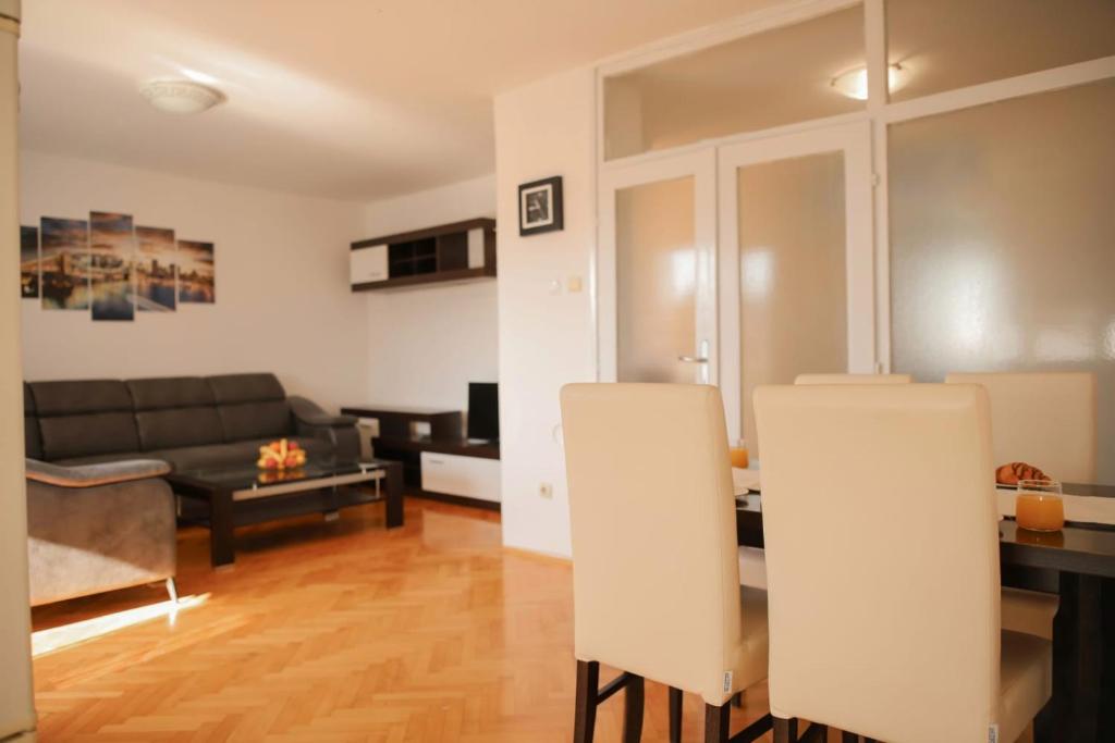 Penthouse Panorama photo 1