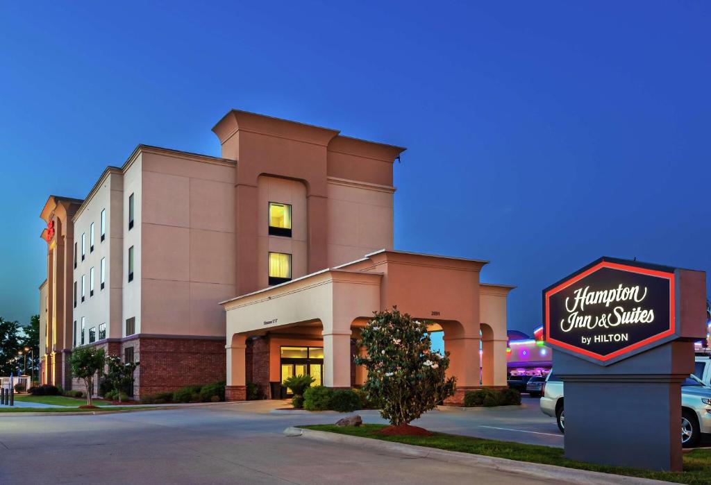 Hampton Inn & Suites Shreveport/Bossier City at Airline Drive photo 1