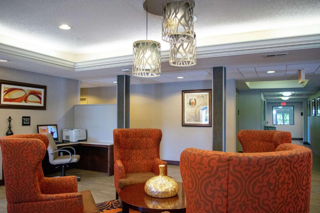 Hampton Inn St. Louis-Chesterfield photo 4