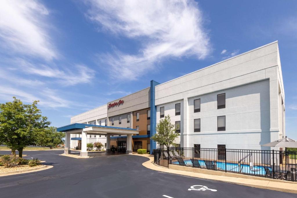 Hampton Inn St. Robert/Ft. Leonard Wood image