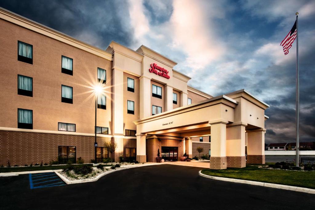 Hampton Inn & Suites Toledo/Westgate image