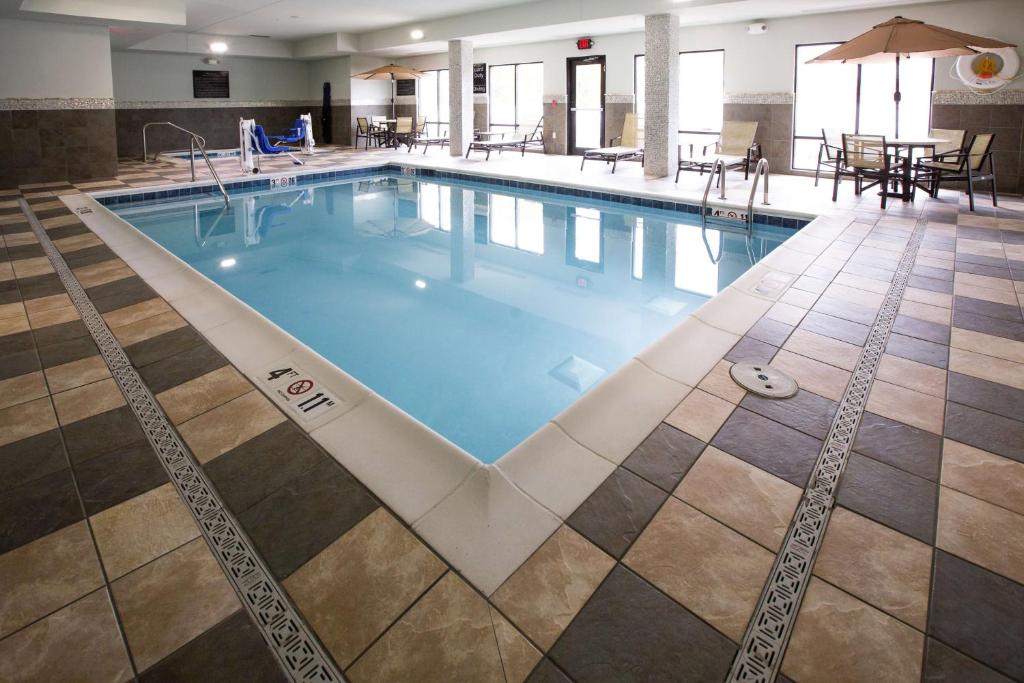 Hampton Inn & Suites Toledo/Westgate photo 4
