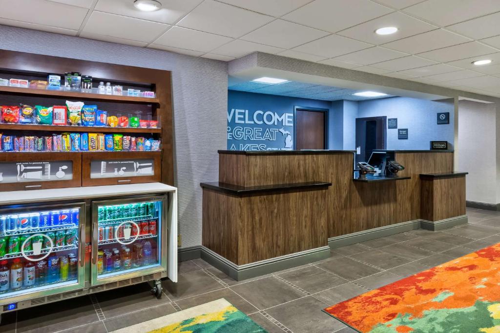 Hampton Inn Traverse City photo 4