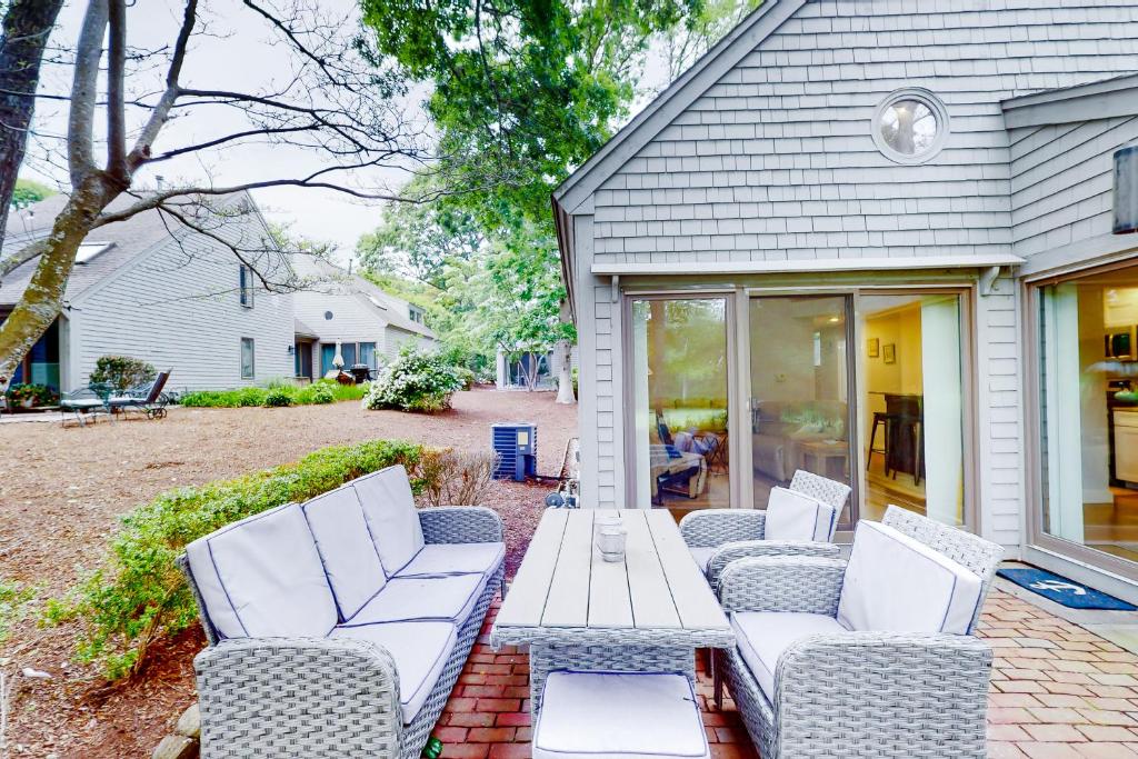 New Seabury Grove photo 2