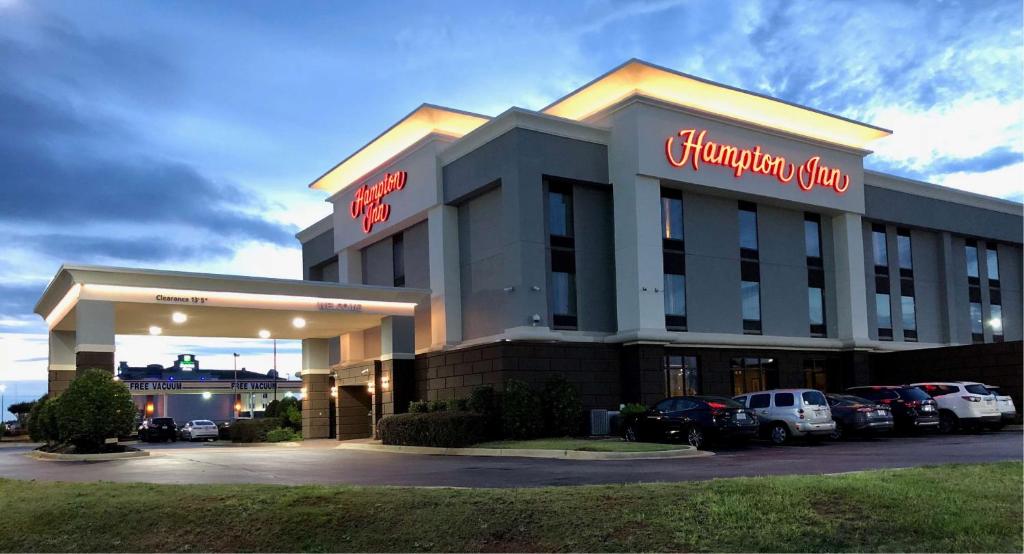 Hampton Inn Warner Robins image