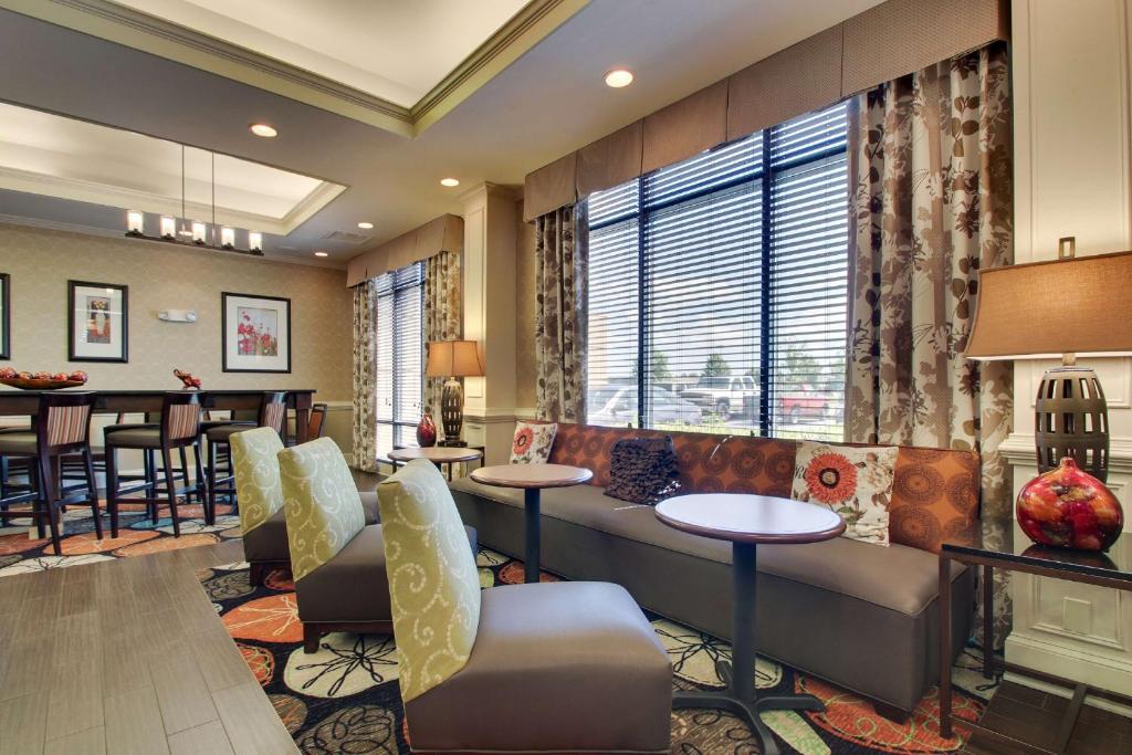 Hampton Inn Warner Robins photo 3