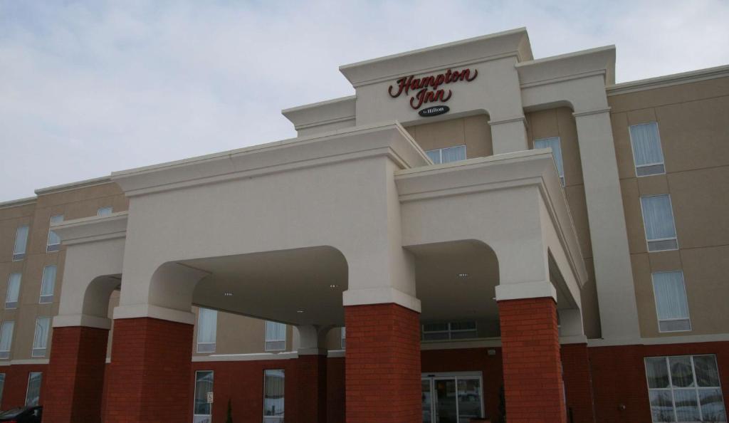 Hampton Inn by Hilton Fort Saskatchewan photo 1