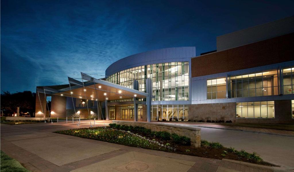 Hilton Waco photo 3