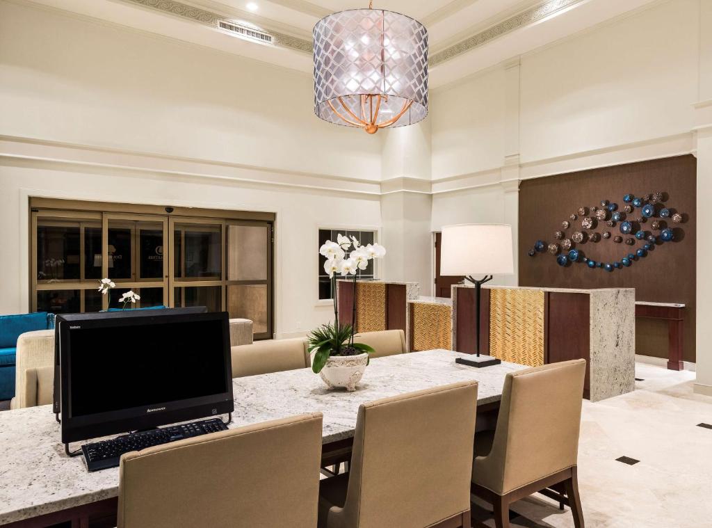 DoubleTree Suites by Hilton Naples photo 4