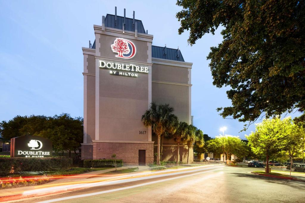 DoubleTree by Hilton Austin-University Area photo 3
