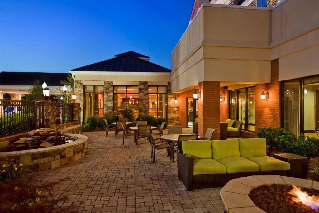 Hilton Garden Inn Nashville/Franklin-Cool Springs photo 2
