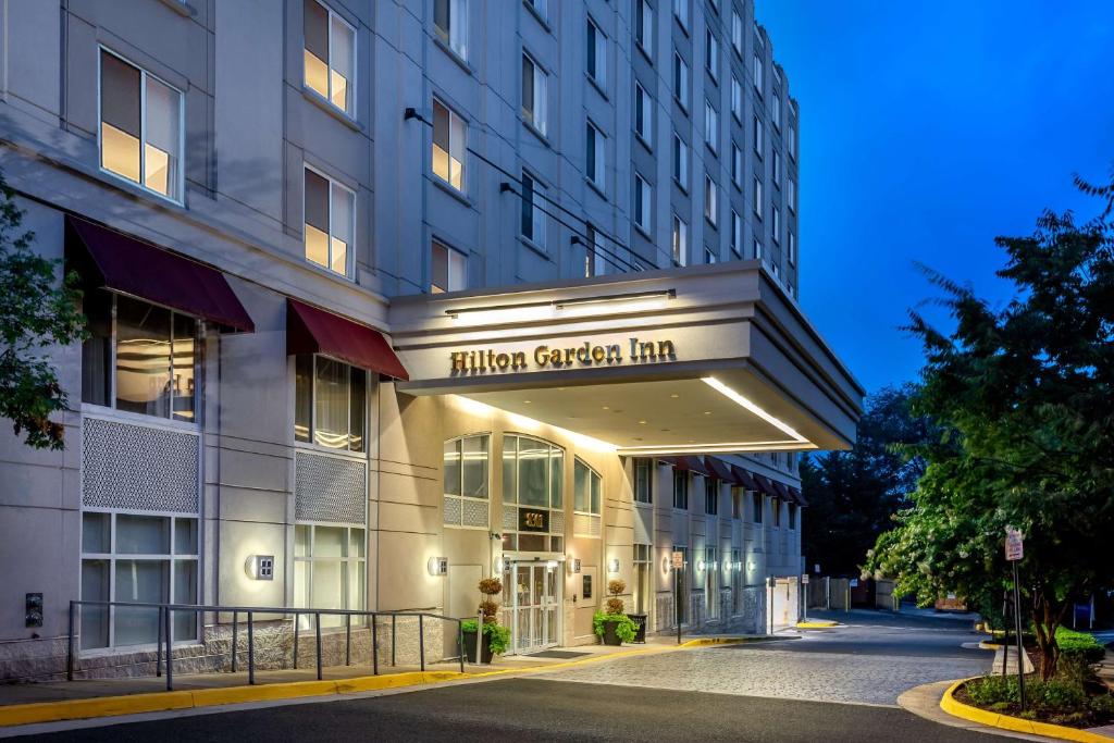Hilton Garden Inn Tysons Corner image